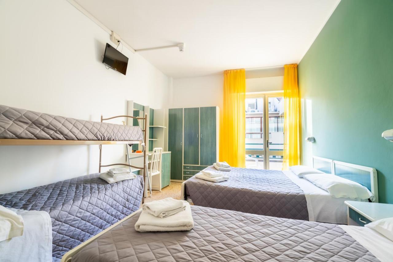 Hotel Viscount Riccione Luaran gambar
