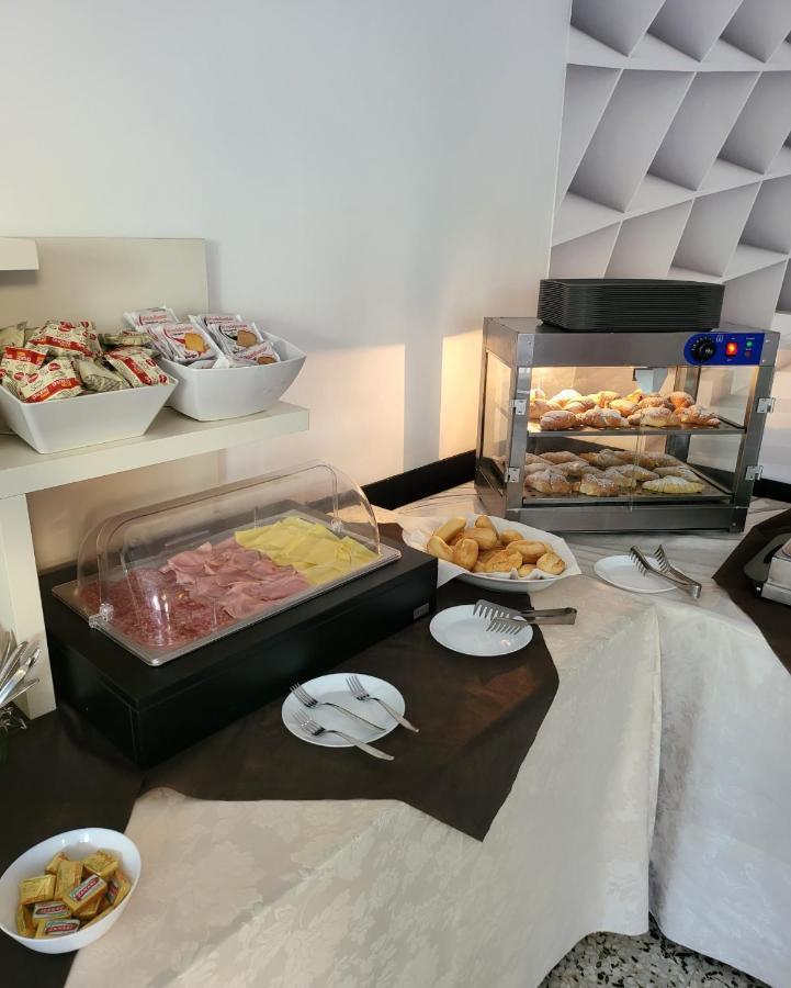 Hotel Viscount Riccione Luaran gambar